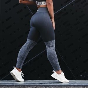 🦈 GYMSHARK High Waisted Two-Toned Leggings 🦈